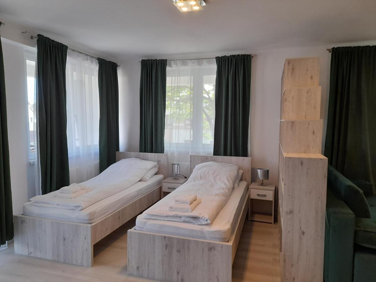 Orion Panzio Bed & Breakfast Hajdúszoboszló Dış mekan fotoğraf