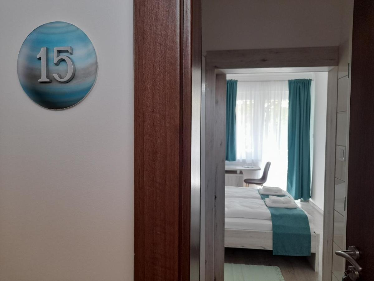 Orion Panzio Bed & Breakfast Hajdúszoboszló Dış mekan fotoğraf