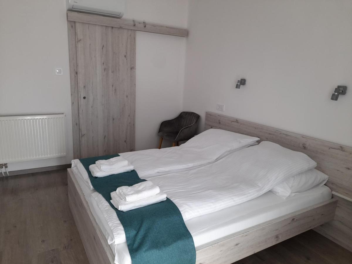 Orion Panzio Bed & Breakfast Hajdúszoboszló Dış mekan fotoğraf