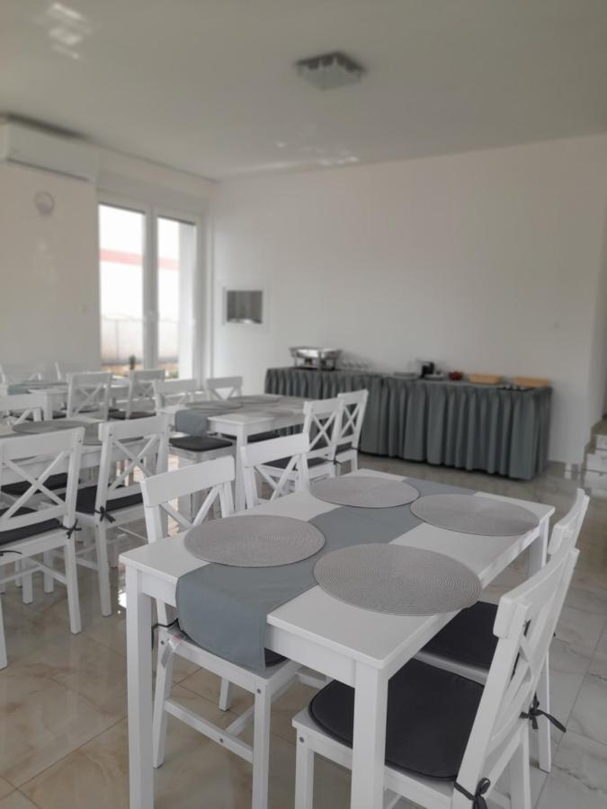 Orion Panzio Bed & Breakfast Hajdúszoboszló Dış mekan fotoğraf