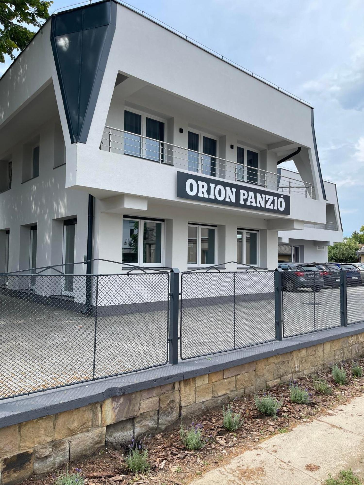 Orion Panzio Bed & Breakfast Hajdúszoboszló Dış mekan fotoğraf